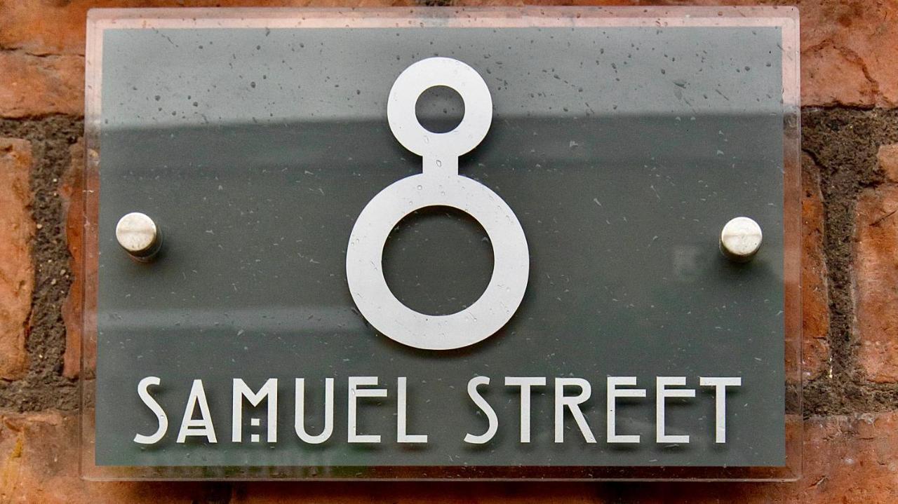 8 Samuel Street Apartment ครูว์ ภายนอก รูปภาพ