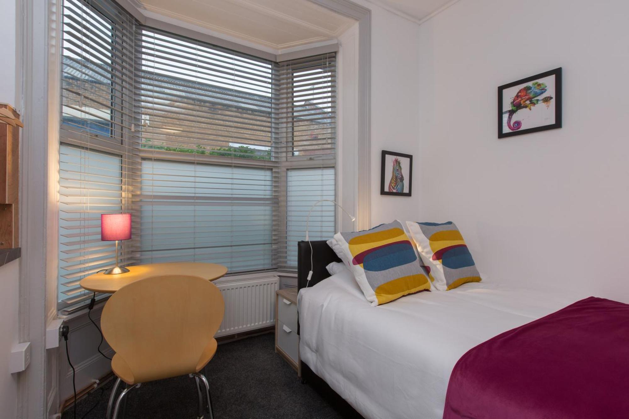 8 Samuel Street Apartment ครูว์ ภายนอก รูปภาพ