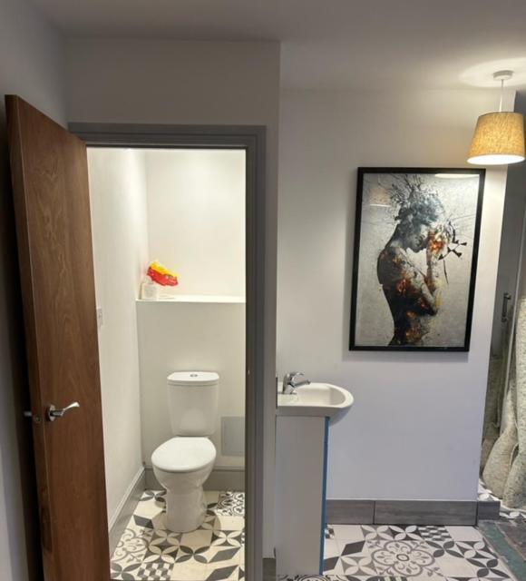 8 Samuel Street Apartment ครูว์ ภายนอก รูปภาพ